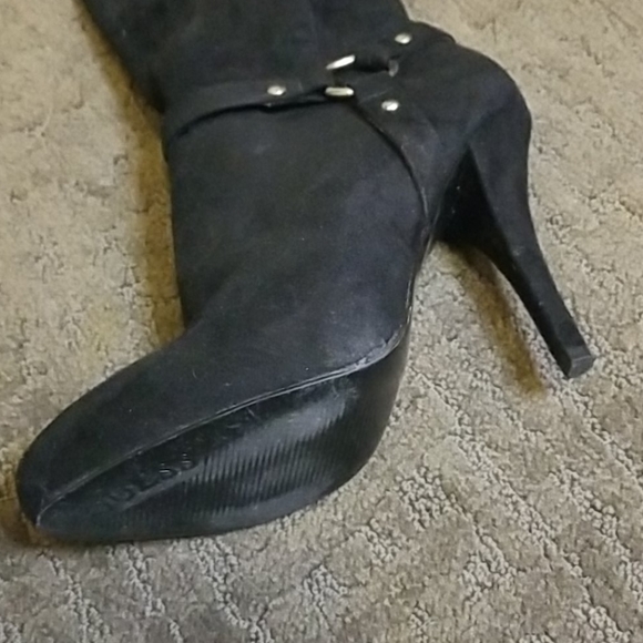 EUC Guess tall suede platform heel boots size 7.5 - Picture 3 of 6